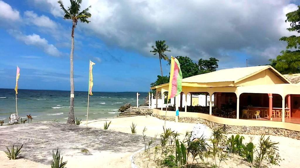 Casa Del Mar Beach Resort San Remigio  Exterior foto